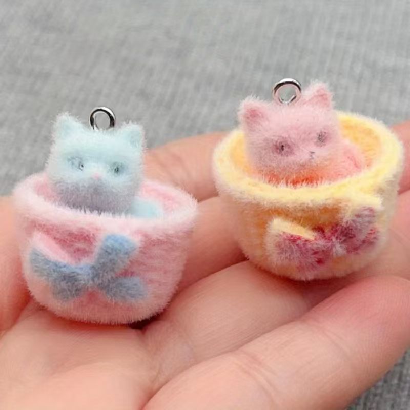4pcs 3D plush resin cat pendan - Resin recension och pris